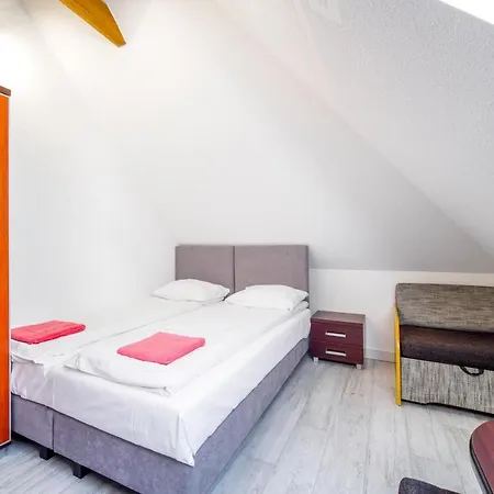 Διαμέρισμα Dobre Smaki Chill And Food *